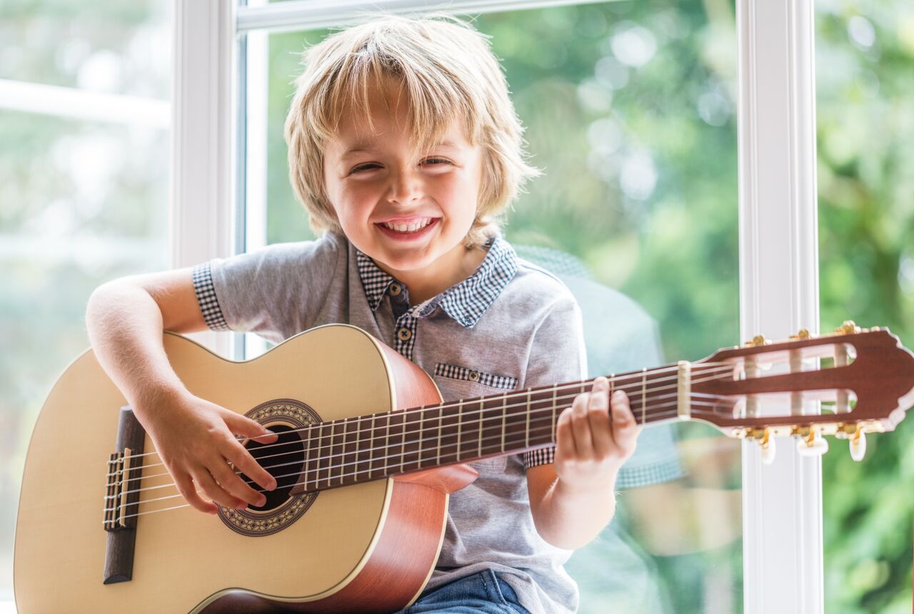 découvrez nos conseils essentiels pour expédier votre guitare en toute sécurité. apprenez les meilleures techniques d'emballage, choisissez le transporteur idéal et assurez-vous que votre instrument arrive en parfait état à destination.