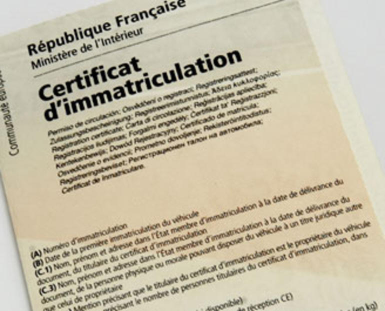 découvrez comment immatriculer votre véhicule lors d'un déménagement. suivez nos conseils pratiques pour faciliter le transfert de votre carte grise et assurer une transition sans stress dans votre nouvelle région.