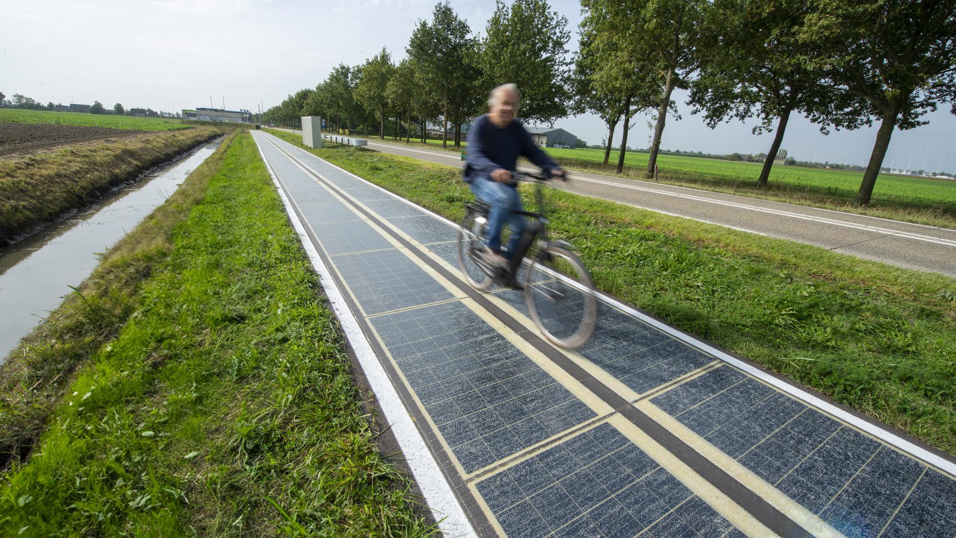 découvrez les dernières innovations en matière de transports proposées par colas, un acteur majeur du secteur, engagées à transformer la mobilité durable et à améliorer l'infrastructure routière grâce à des technologies de pointe.