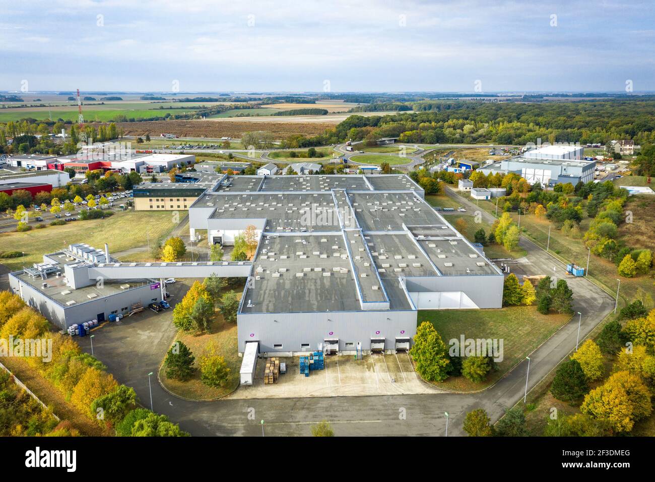 découvrez comment la logistique moderne en france transforme les chaînes d'approvisionnement avec des solutions innovantes, une technologie avancée et une efficacité accrue pour répondre aux besoins du marché.