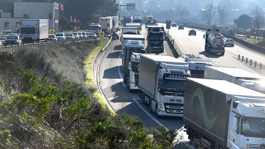 découvrez les services de transport routier en france, adaptés à vos besoins logistiques. profitez de solutions fiables et efficaces pour vos livraisons nationales et internationales. simplifiez votre chaîne d'approvisionnement grâce à notre expertise dans le secteur du transport.