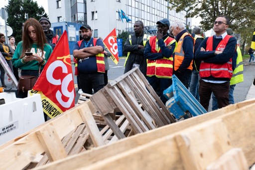 découvrez les services de geodis calberson, leader en logistique et transport, offrant des solutions adaptées pour optimiser votre chaîne d'approvisionnement et garantir la satisfaction de vos clients.