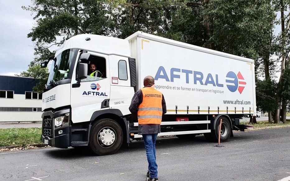 découvrez nos services de transport colis et déménagement à saint-éloi. profitez d'une expertise locale, d'un service rapide et d'une équipe professionnelle pour un déménagement sans stress et un envoi de colis en toute sécurité.