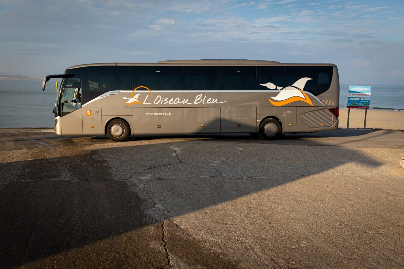 découvrez nos solutions de transport local pratiques et écologiques. que ce soit pour vos trajets quotidiens ou vos livraisons, notre service offre rapidité, fiabilité et confort. explorez la ville en toute simplicité grâce à notre réseau de transport adapté à vos besoins.