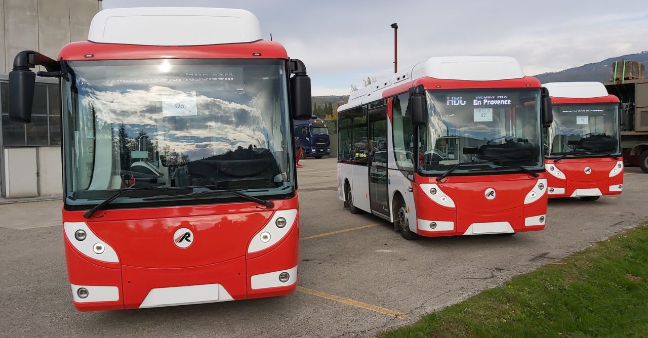 découvrez les meilleures options de transport entre lyon et aix-en-provence. profitez de trajets confortables et rapides en train, bus ou voiture, le tout avec des conseils pratiques pour un voyage sans stress.