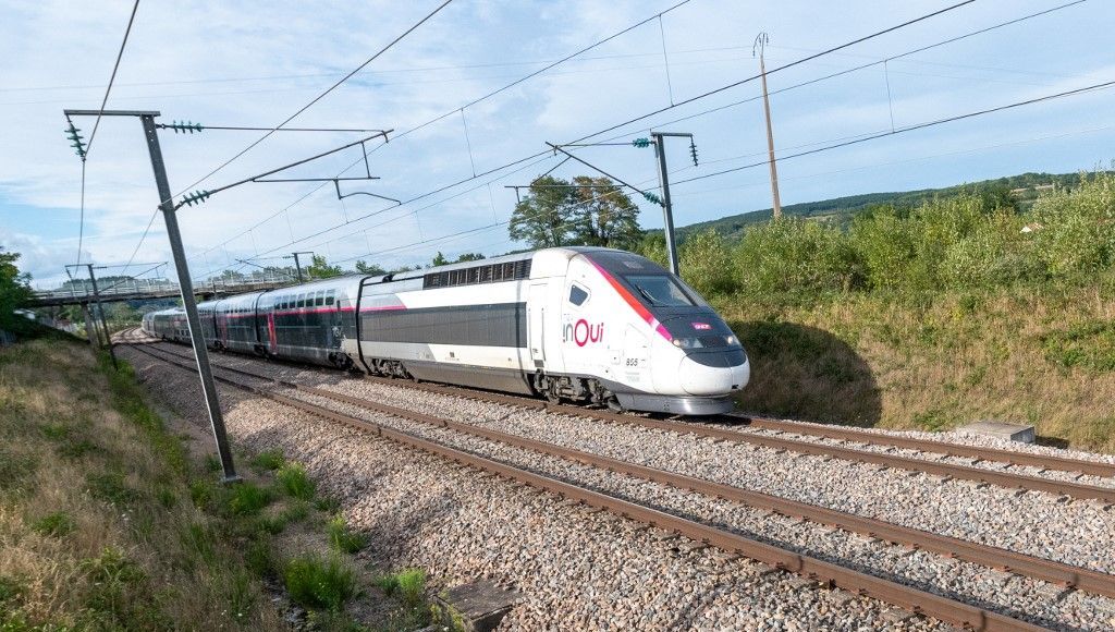 découvrez les meilleures options de transport entre lyon et toulon : bus, train et covoiturage, pour voyager facilement et confortablement. profitez des paysages et d'un service de qualité pendant votre trajet.