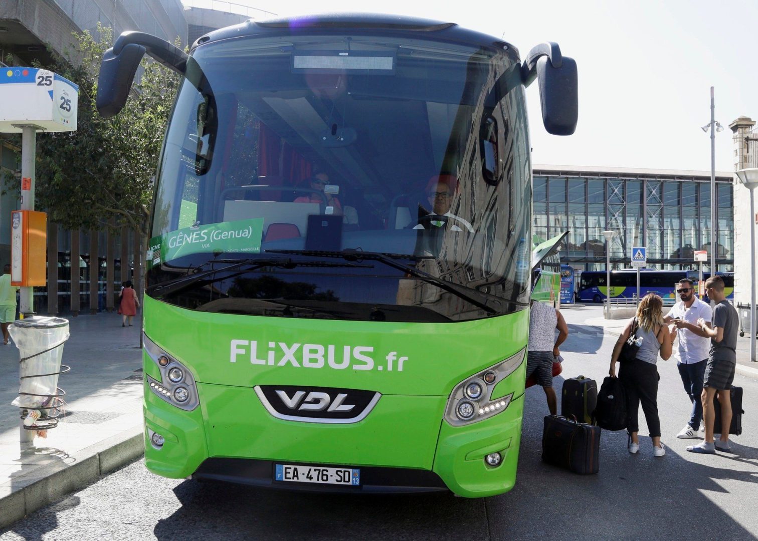 découvrez les meilleurs moyens de transport entre marseille et nîmes : bus, train et covoiturage. planifiez votre voyage facilement avec nos conseils pratiques et trouvez l'option qui vous convient le mieux.