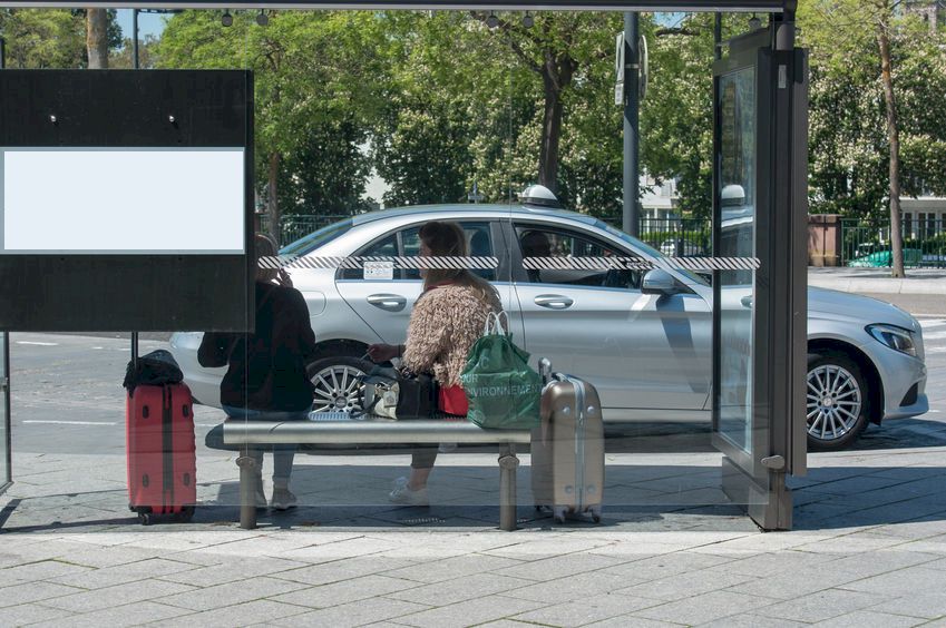 découvrez les services de transport de prémeyzel (01300) pour tous vos besoins logistiques. expérience, fiabilité et professionnalisme au service de vos livraisons.