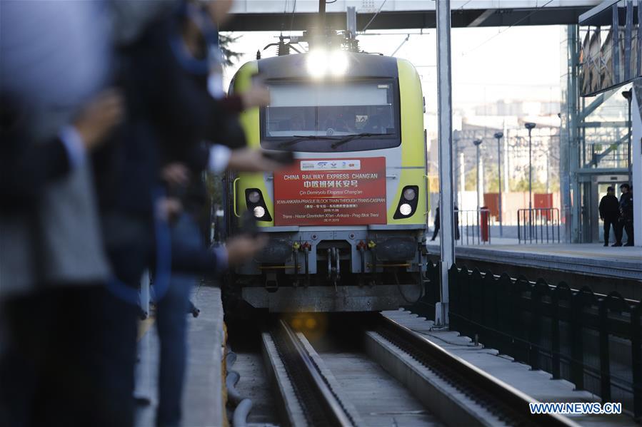 découvrez les options de transport en turquie : bus, trains, avions et voitures de location. explorez ce pays fascinant facilement et confortablement grâce à des services variés adaptés à tous les budgets.