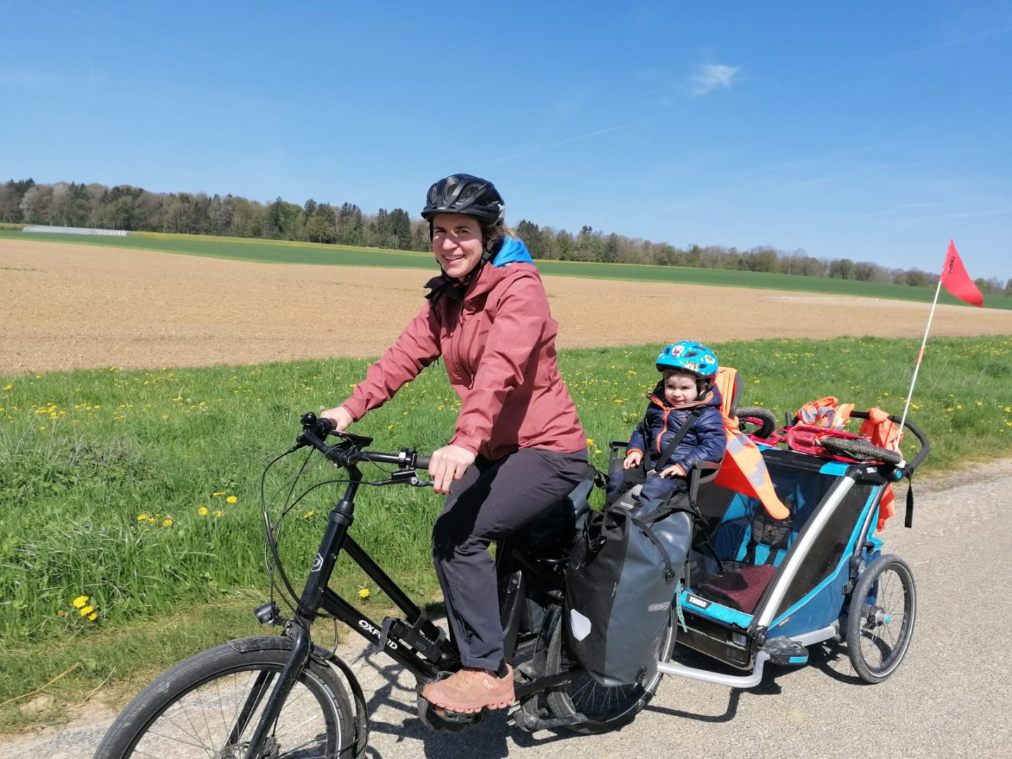 découvrez nos solutions de transport vélo efficaces et écologiques. que ce soit pour vos trajets quotidiens ou vos aventures en plein air, nous vous proposons des options adaptées à tous vos besoins pour transporter facilement votre vélo en toute sécurité.