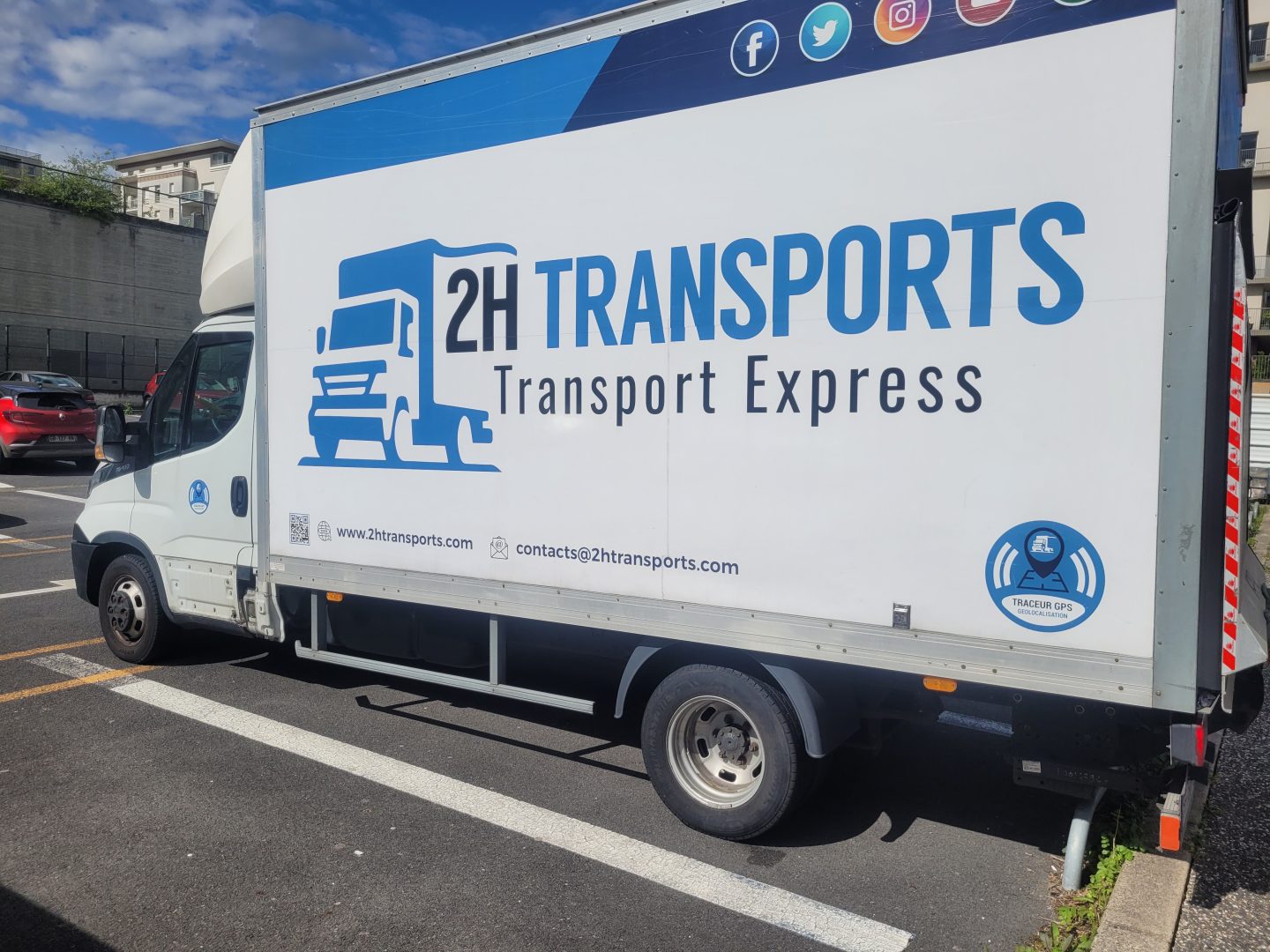 découvrez nos services de transport à rennes, adaptés à vos besoins. que ce soit pour des déménagements, des livraisons ou du matériel, notre expertise vous assure une prestation fiable et efficace. contactez-nous pour un devis personnalisé !