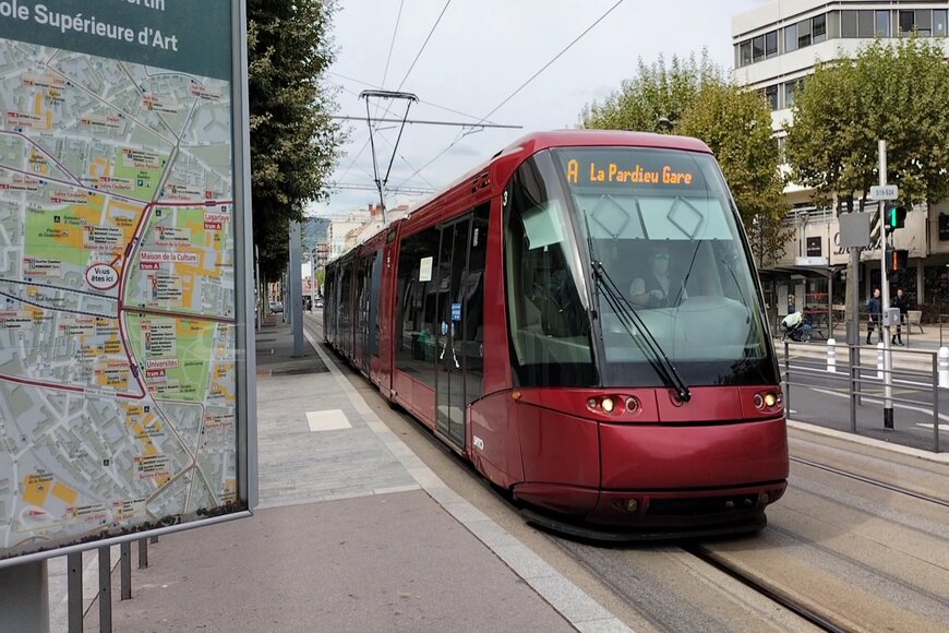 découvrez tout ce qu'il faut savoir sur les transports bancaires : définition, fonctionnement, avantages et meilleures pratiques pour sécuriser vos transactions financières. informez-vous sur les différents moyens de transfert d'argent et choisissez celui qui convient le mieux à vos besoins.