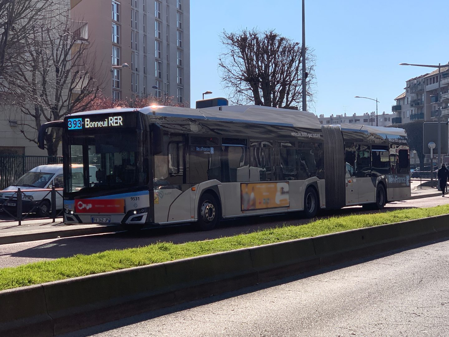 découvrez les services de transports à choisy : des solutions pratiques et conviviales pour vos déplacements quotidiens et vos voyages. profitez d'un réseau fiable et efficace pour explorer la ville et ses environs.