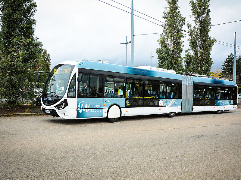 découvrez les différents modes de transports urbains, leur impact sur la mobilité en ville et les solutions innovantes pour un avenir durable. explorez les avantages des transports publics, des pistes cyclables et des nouvelles technologies au service de la ville.