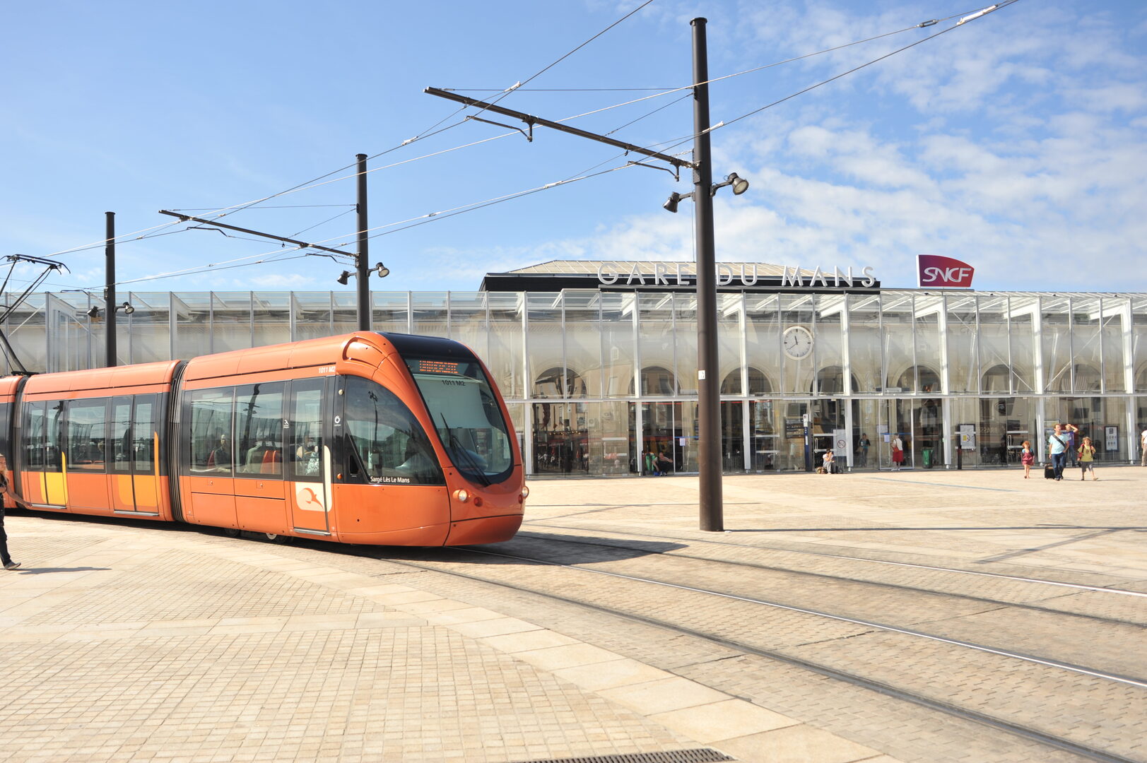 découvrez le meilleur transporteur au mans pour tous vos besoins de transport. profitez d'un service rapide, fiable et professionnel, adapté à vos exigences. que ce soit pour des déménagements, des livraisons ou des transports de marchandises, notre équipe vous garantit une expérience de qualité et une satisfaction complète.