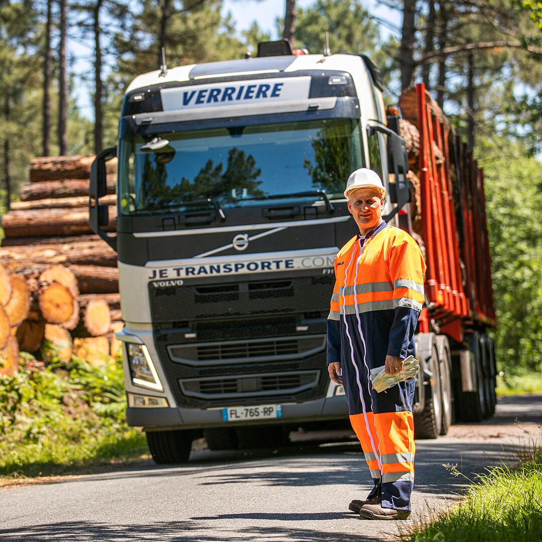 découvrez nos services de transport camion et de logistique adaptés à vos besoins. nous garantissons des solutions efficaces et fiables pour le transport de vos marchandises, avec un service de qualité supérieure et un suivi personnalisé tout au long du processus.