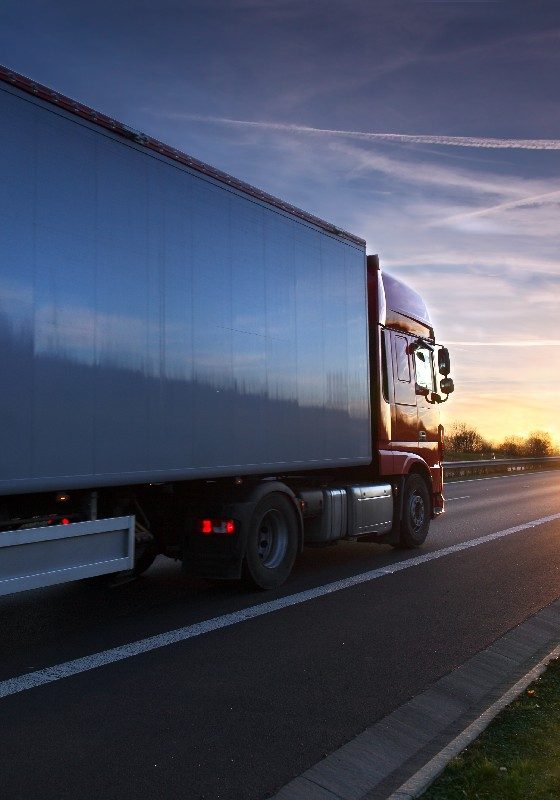 découvrez les nombreux avantages des transporteurs poids lourd : efficacité, capacité de charge élevée, polyvalence dans le transport de marchandises et réduction des coûts logistiques. optimisez vos opérations avec les solutions adaptées aux professionnels du secteur.