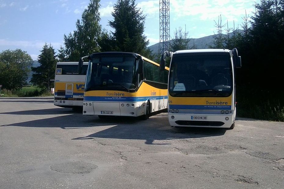 découvrez comment choisir le meilleur transporteur à grenoble pour vos besoins logistiques. comparez les services, tarifs et avis pour faire le choix idéal et assurer un transport efficace et fiable.