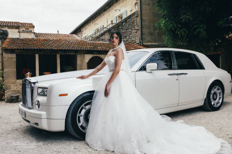découvrez notre service de location de véhicule avec chauffeur, offrant confort et commodité pour tous vos déplacements. que ce soit pour un voyage d'affaires, un événement spécial ou une sortie en famille, profitez d'un trajet relaxant avec des chauffeurs professionnels et attentifs.
