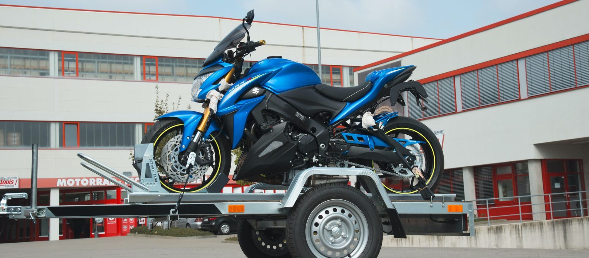 découvrez nos services de transport moto sécurisé, garantissant la protection et la préservation de votre véhicule lors de tous vos trajets. profitez d’un service fiable et professionnel pour un transport de moto en toute sérénité.