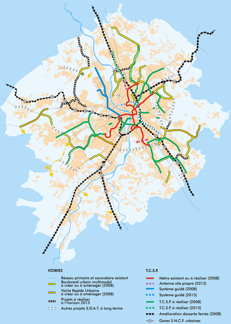 découvrez les meilleures options de transport à toulouse : tram, bus, vélo et services de covoiturage pour explorer la ville rose facilement et rapidement.