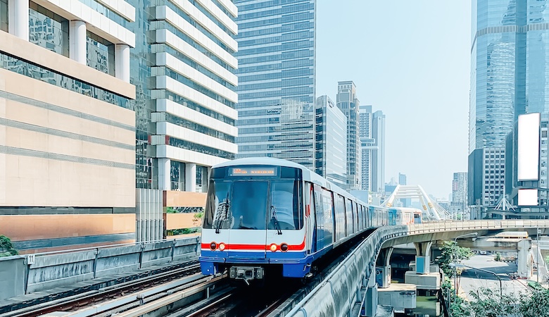 découvrez comment les transports durables révolutionnent notre mobilité. explorez les solutions écologiques, les innovations et les initiatives pour un avenir plus vert et responsable dans le secteur des transports.