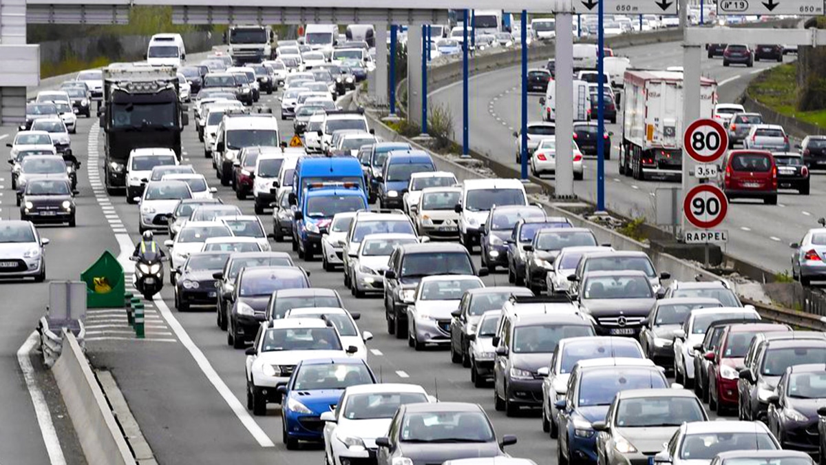 découvrez des conseils pratiques pour éviter les amendes avec votre camion de 3,5 tonnes. informez-vous sur la réglementation, les meilleures pratiques de conduite et les astuces indispensables pour rester en conformité sur la route.