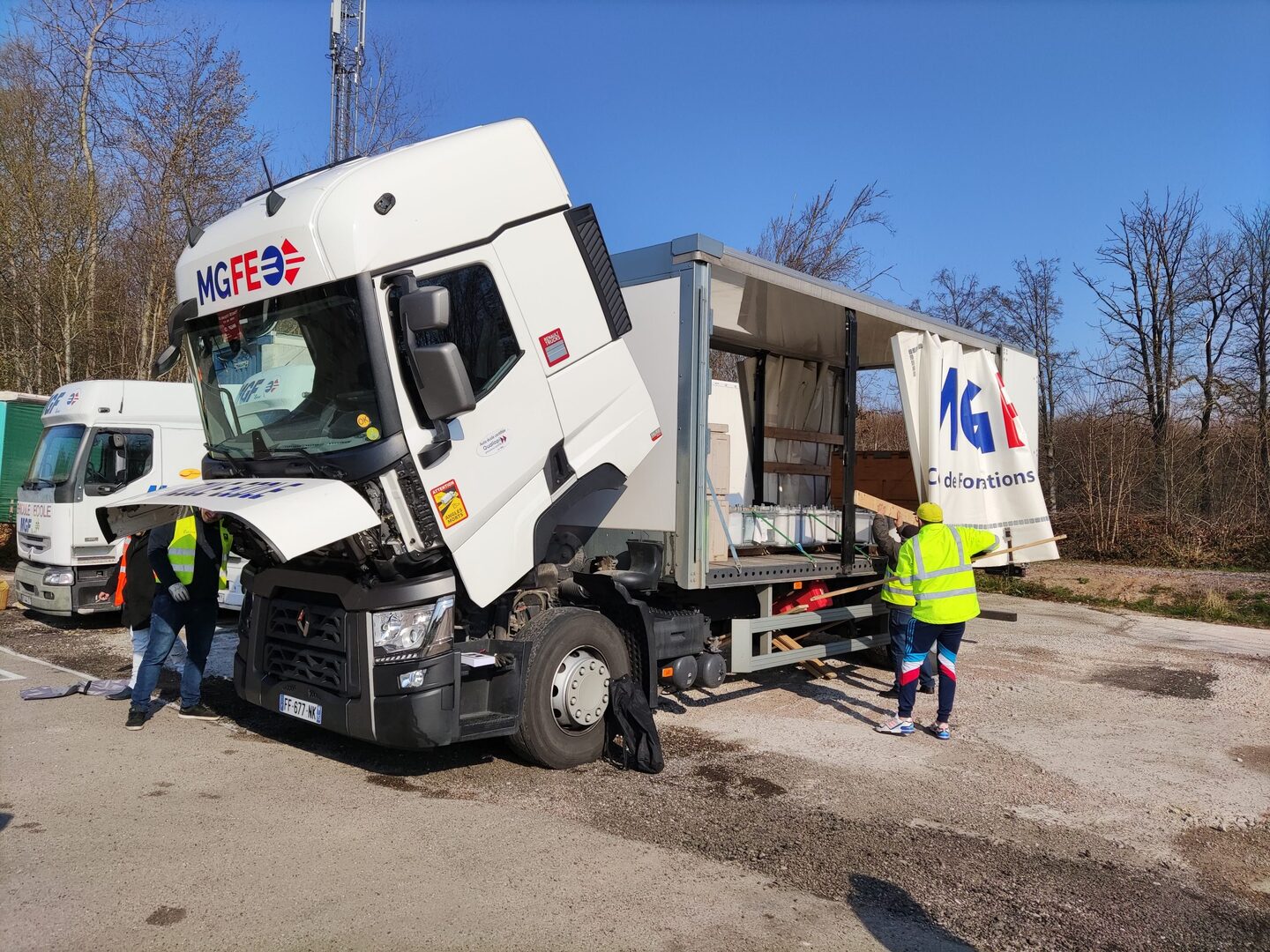 découvrez les clés du succès dans le transport routier. analyse des meilleures pratiques, stratégies innovantes et conseils pour optimiser vos opérations logistiques. boostez votre efficacité et votre rentabilité dans le secteur du transport.