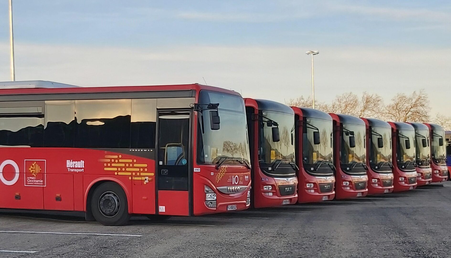 découvrez nos services de transport à béziers, adaptés à tous vos besoins. que ce soit pour les déplacements quotidiens, les événements spéciaux ou les trajets professionnels, nous vous offrons des solutions fiables et confortables pour parcourir la ville et ses environs.