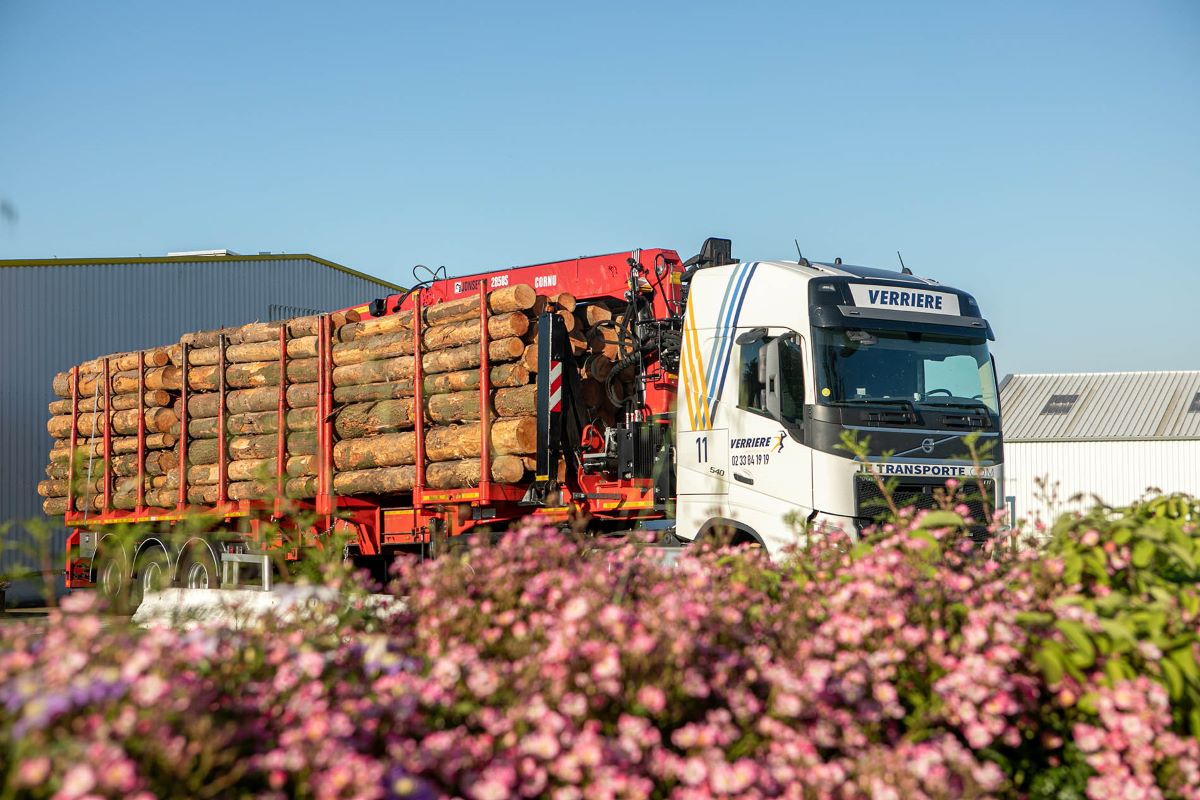 découvrez notre plateforme de transport de marchandises entre particuliers, facilitant la mise en relation pour l'expédition de vos colis en toute sécurité et à moindre coût. profitez d'un service pratique et flexible pour vos besoins de transport.