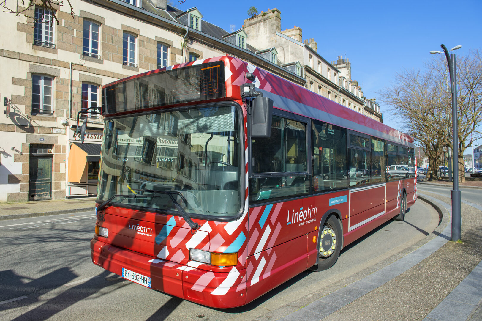 découvrez notre service de transport local, offrant des solutions pratiques et efficaces pour vos déplacements quotidiens. que ce soit pour le travail ou le loisir, profitez d'un service rapide, sûr et adapté à vos besoins.