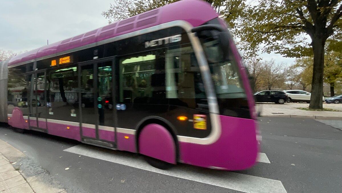 découvrez les solutions de transport à metz : services de bus, tramway, taxis et location de véhicules pour un déplacement facile et pratique dans cette belle ville lorraine.