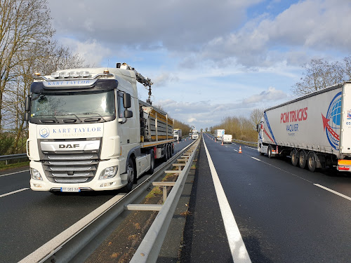 découvrez nos services de transport routier à toulouse. nous offrons des solutions rapides et fiables pour vos besoins logistiques, que ce soit pour des livraisons locales ou des expéditions sur de plus longues distances. faites confiance à notre expertise pour un service de qualité.