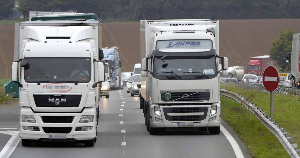 découvrez comment le secteur du transport routier en france joue un rôle clé dans l'économie nationale, facilitant la logistique, l'emploi et le commerce. informez-vous sur les tendances, les défis et l'impact de ce secteur essentiel.